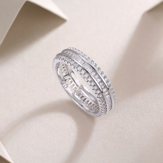 R13250 Minimalist Moissanite Pavé Ring – Artistic Elegance & Brilliant Craftsmanship